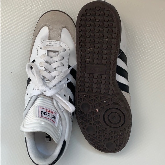 Shoes - Picture 4 of 8